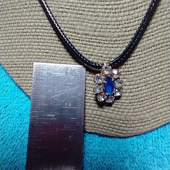 Blue clear crystal goldtone black cord necklace - Picture 4 of 5